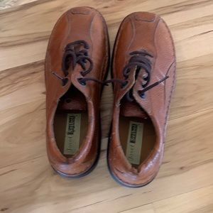 Josef Seibel casual dress shoe…